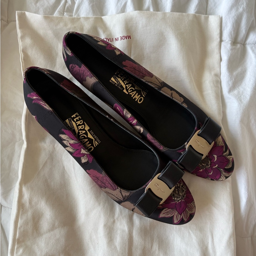 Salvatore Ferragamo Women's Floral Flats - Black and Purple